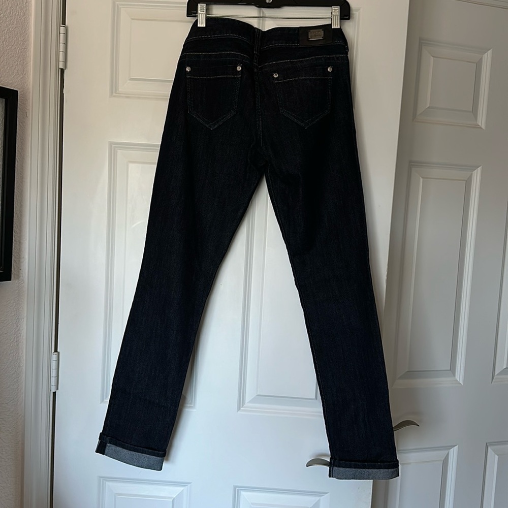 NWOT GUESS by MARCIANO JEANS. Size 28. EXCELLENT CONDITION! Dark blue